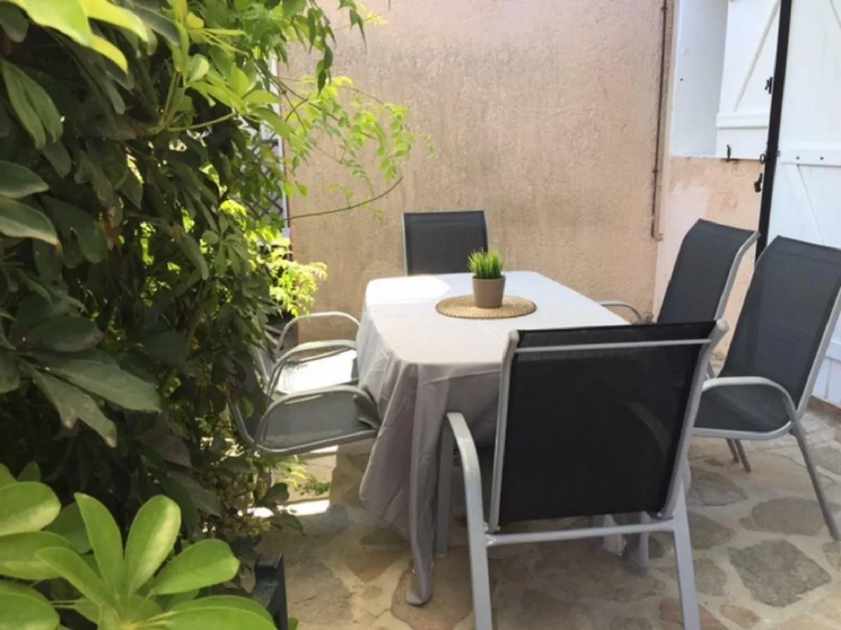 Apartment Appartements La Fossette Plage Le Lavandou